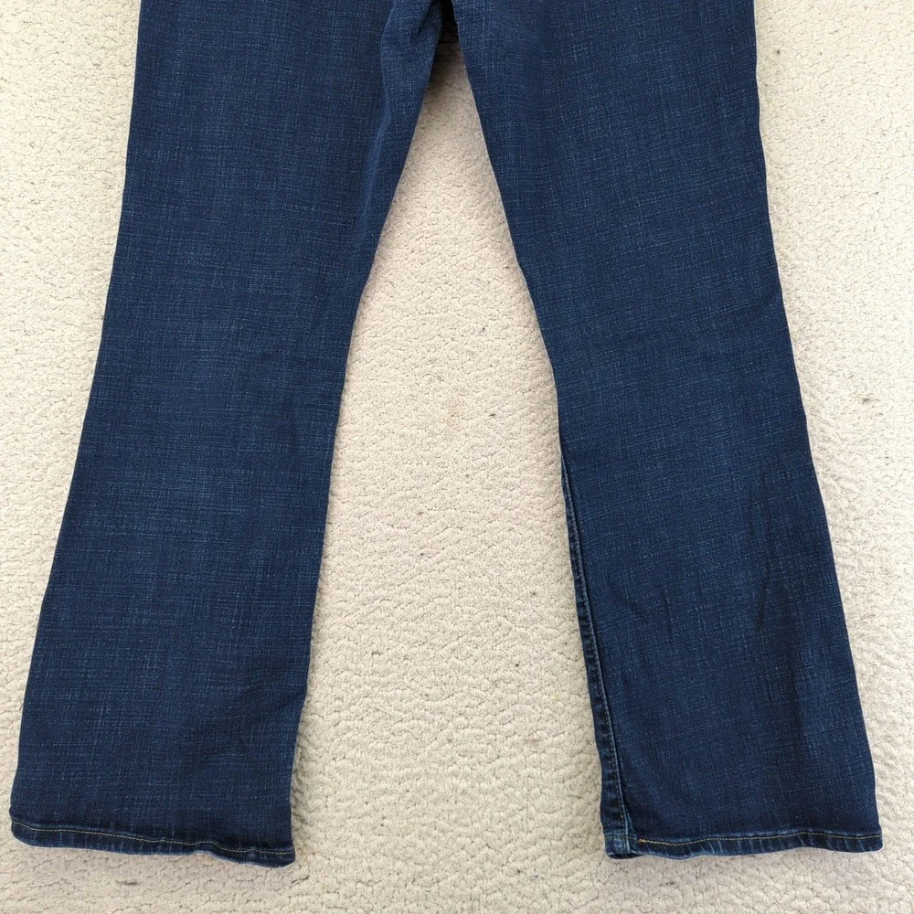 Levi's Classic Bootcut Jeans Women Size 12 Short Medium‎ Wash Denim Stretch